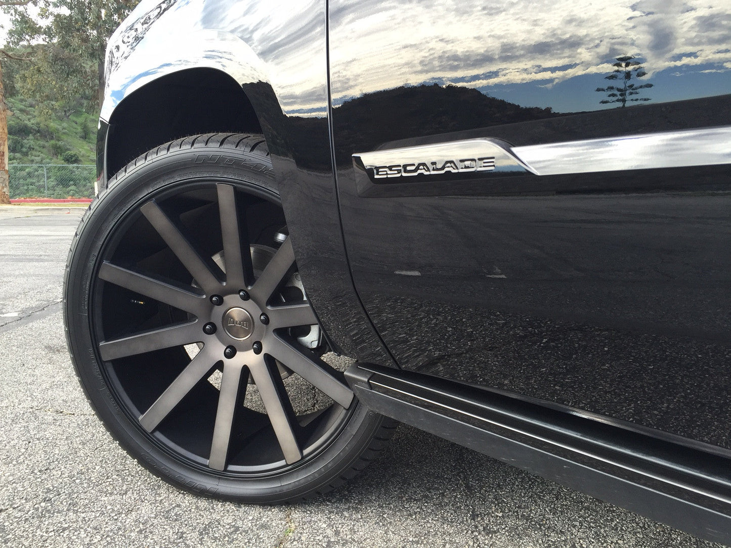 24x10 DUB S121 Shot Calla / 6x139.7 / ET+20mm / Matte Black Double Dark Tint / Bore 106.10 / 2200 Load