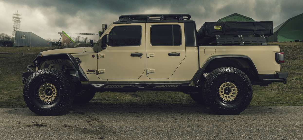 18x9.0 Black Rhino Barrage Desert Sand on Matte Black