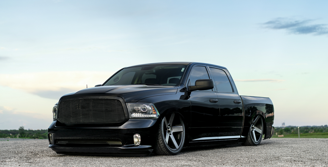 28x10 DUB S116 Baller / 6x139.7 / ET+31mm / Matte Black Double Dark Tint / Bore 78.10