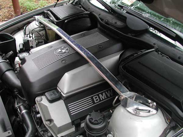 Racing Dynamics Front Strut Bar 1997-2003 BMW 540i (E39)