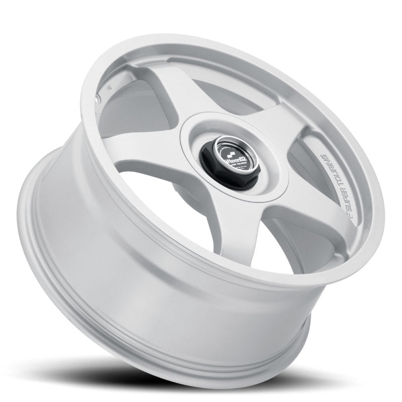 18x8.5 fifteen52 Chicane / Speed Silver Wheel