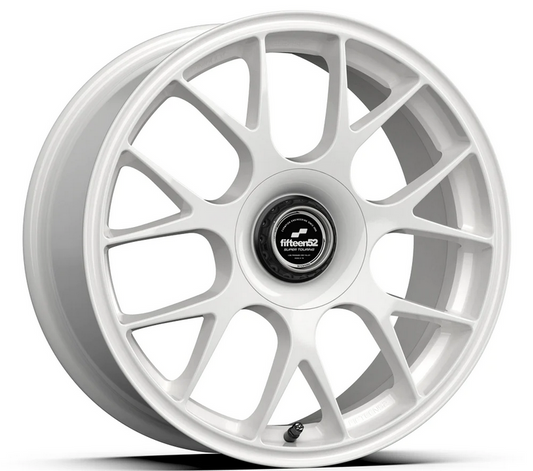 17x7.5 fifteen52 Apex / Rally White