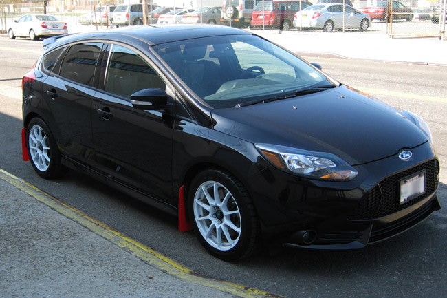 Rally Armor 2012-17 Ford Focus, ST & 2016+ RS Mud Flap Red Logo