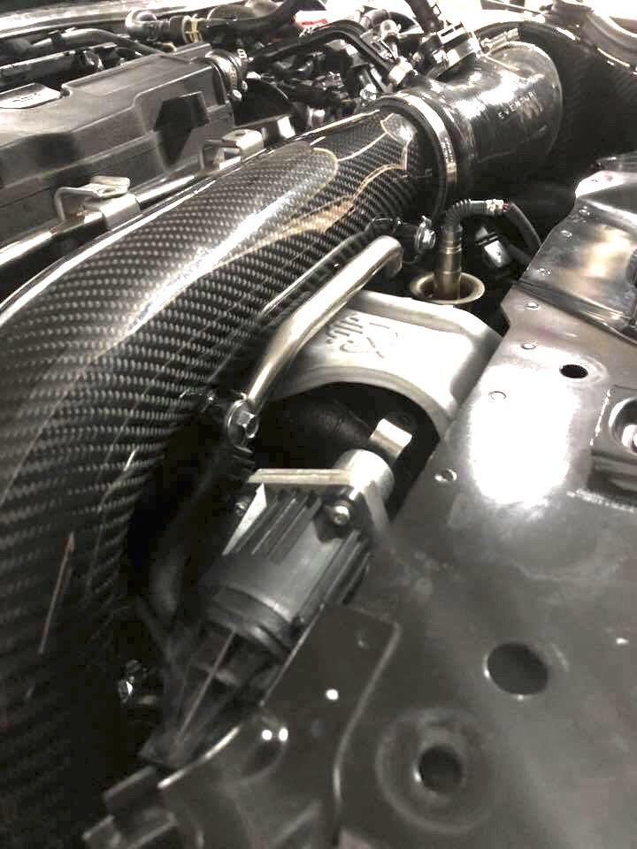 Eventuri 2017-2020 Honda Civic Type-R FK8 Carbon Charge Pipe